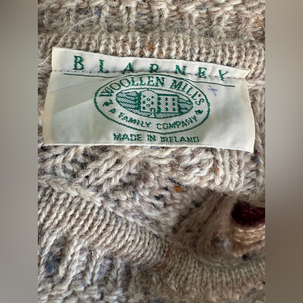 Blarney Irish Woollen Mills Fisherman Brown Tan checked Aran cable knit sweater - Picture 8 of 11